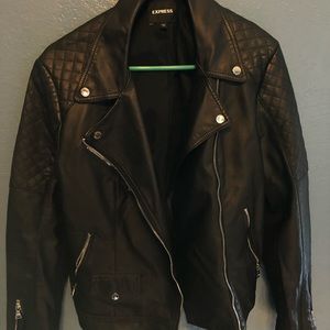 Express Asymmetrical Leather jacket !
